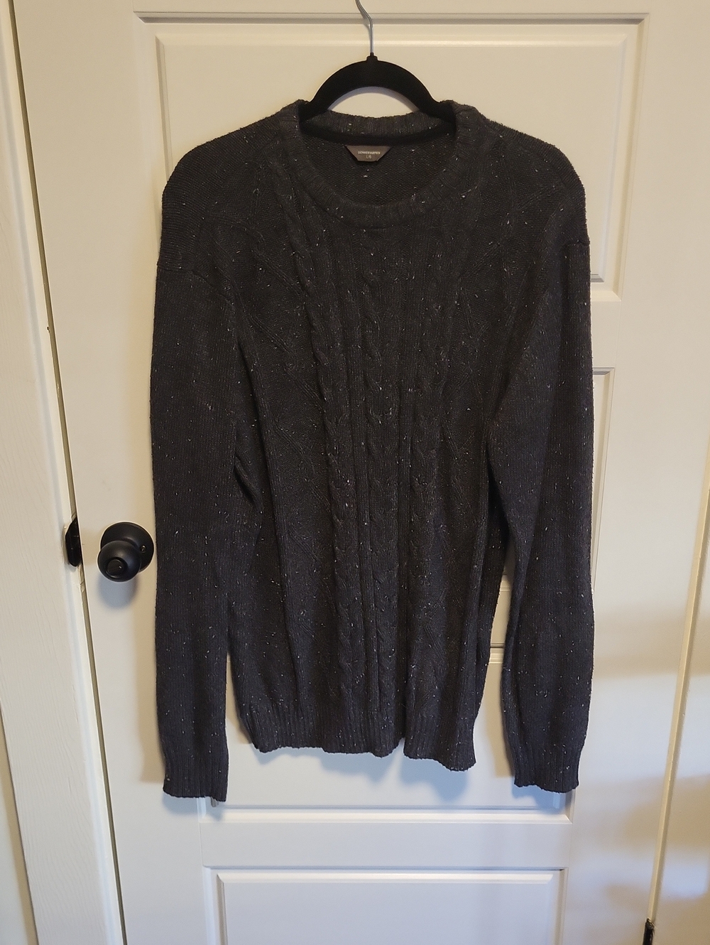 Denver Hayes Men's Dark Gray Cable Crewneck Sweater